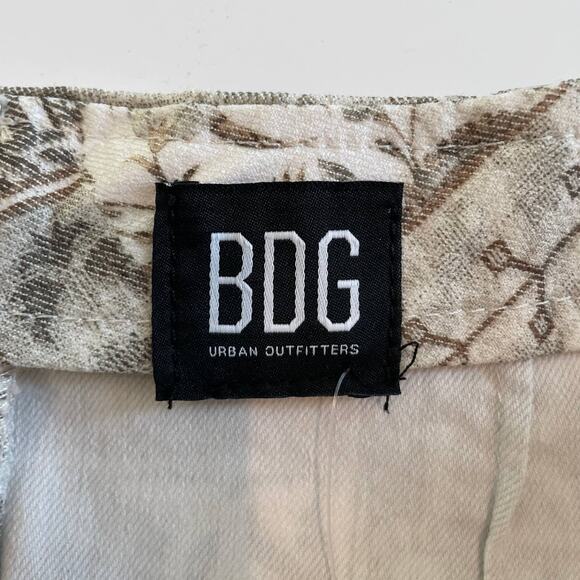 NWT Urban Outfitters BDG Women's Tapestry Mini Skirt Neutral Motif Size Large - Picture 5 of 7